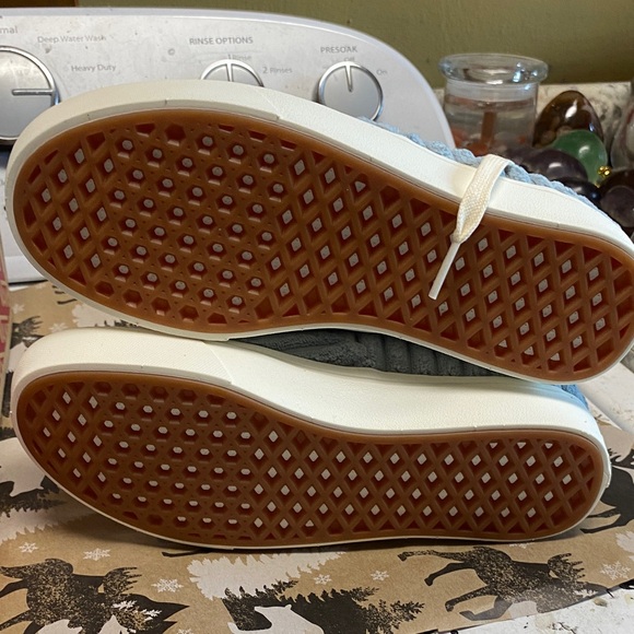 Vans Light Blue Corduroy Shoes - Picture 5 of 6